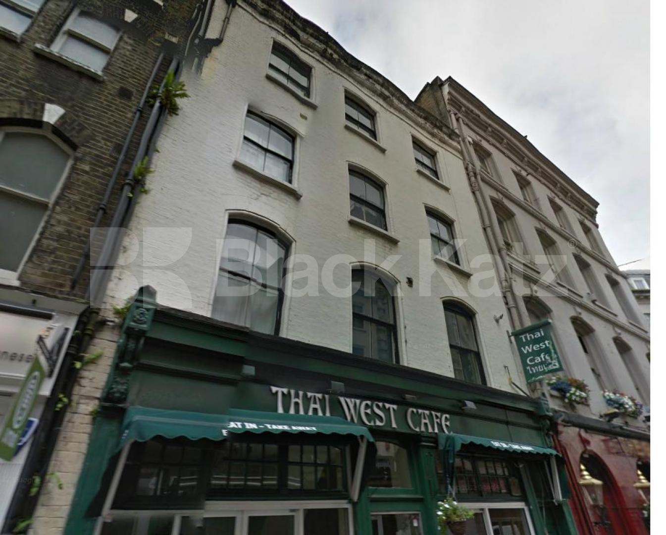 			4 Bedroom, 1 bath, 1 reception Flat			 Brewer Street, PICCADILLY CIRCUS -SOHO